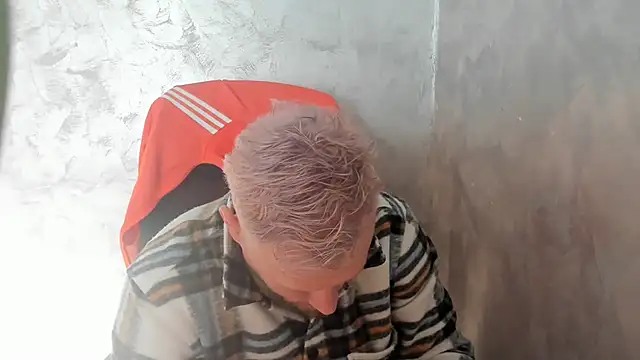 alex_beauty2025 (Ask my age) - cock flash