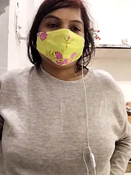 Webcam Model (illay_love)  is live.Free join now!