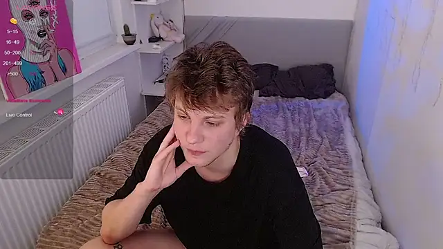 soalice Live Webcam on Stripchat