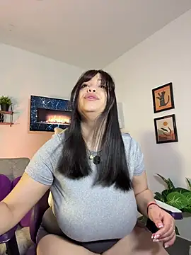 Webcam Model (tati_reyess)  is live.Free join now!