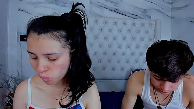 Ari_and_Storm webcam