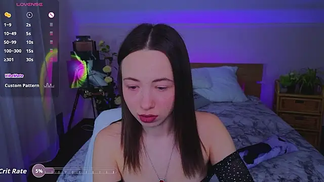 hayle_hill - Hayle_Hill's free webcam