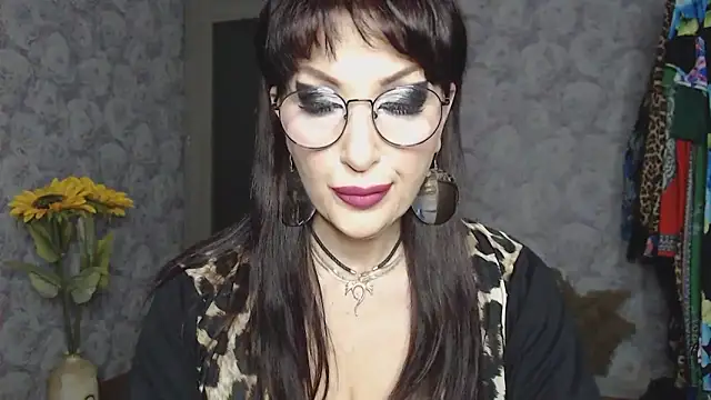 aziza1 - Aziza1's free webcam - UK Sex Cams