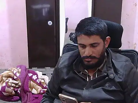 hotxkrish - HotXKrish's free webcam - UK Sex Cams