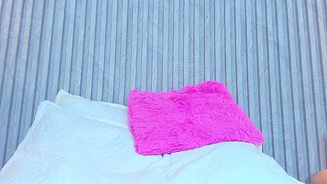 alahia_betancurx webcam