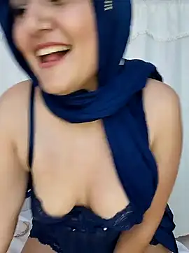 Webcam Model (sahara1_)  is live.Free join now!