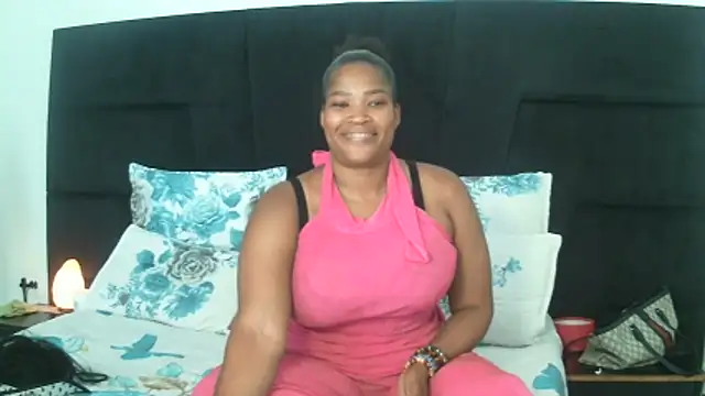 sexyebony2010 - SEXYEBONY2010's free webcam