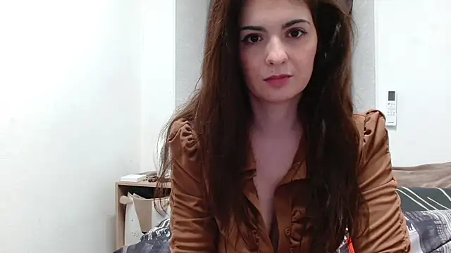 desirmiss1 (F young) - je retire mon string caresse en levrette