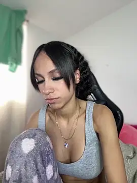 miaa_love6969 - Miaa_love6969's free webcam - UK Sex Cams