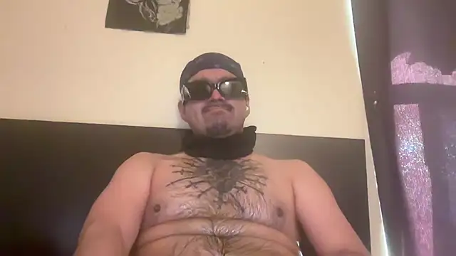 angelblanco (M young) - FACETIME CALL MEXICAN CHOLO IN PUBLIC