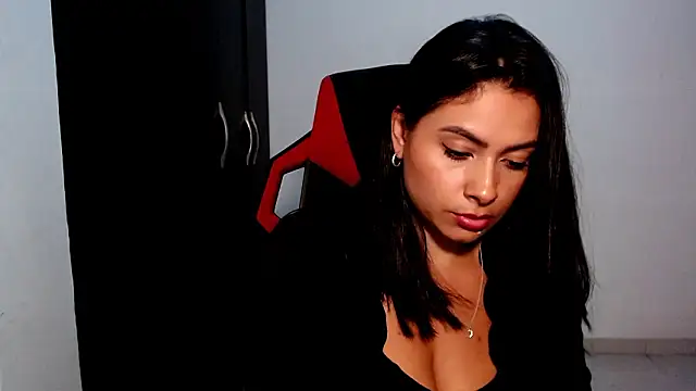 meghan2 - Meghan2's free webcam - UK Sex Cams