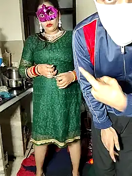 Heena-143 – webcam model profile photo