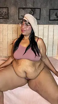 Webcam Model (AranzalatinBlaks1)  is live.Free join now!