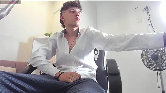 mikebenefleck_01 (M twink) - cum show