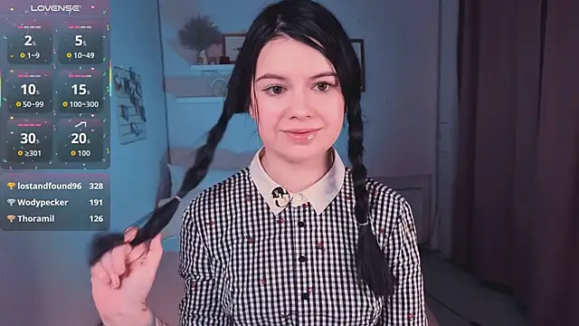 lil_amelie - Lil_Amelie's free webcam