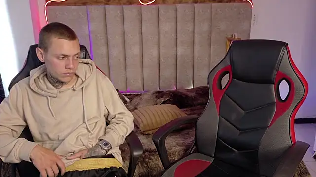 violett_jones - Violett_jones's free webcam - UK Sex Cams