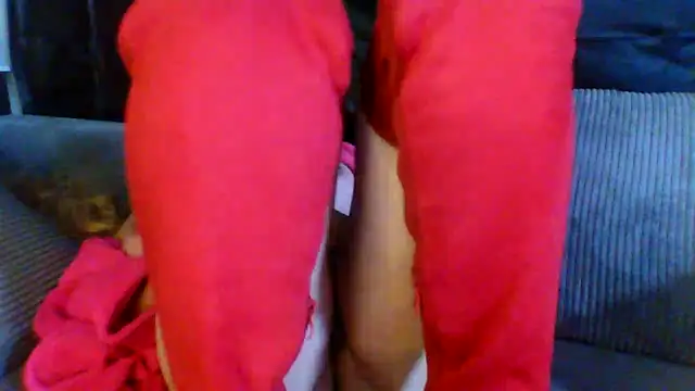 starandsky - Starandsky's free webcam - UK Sex Cams