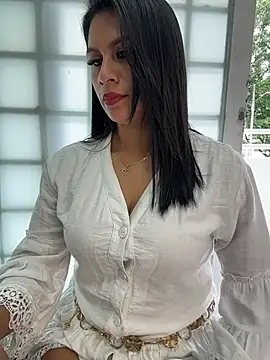 Webcam Model (Sofia_Convers)  is live.Free join now!