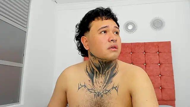 beele_and_evie - Beele_and_Evie's free webcam - UK Sex Cams