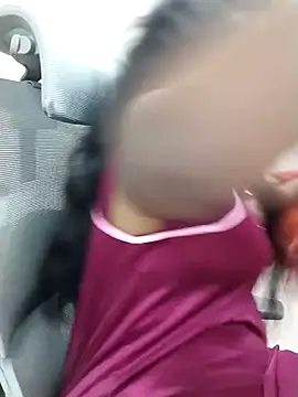 Webcam Model (Sumathi_1176)  is live.Free join now!