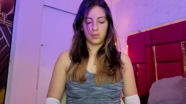 moon_winy (F teen) - Sloppy deepthroat