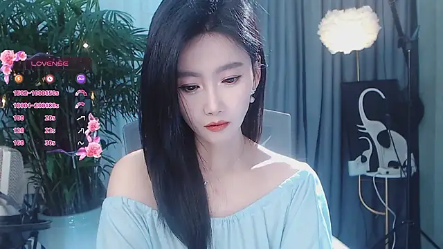 feifei-love Live Webcam on Stripchat
