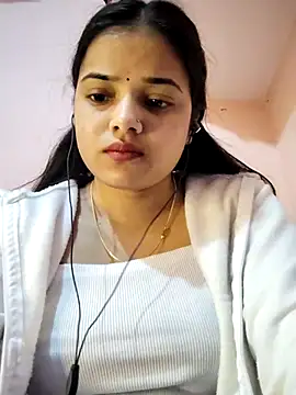 Webcam Model (Ruchi_1)  is live.Free join now!