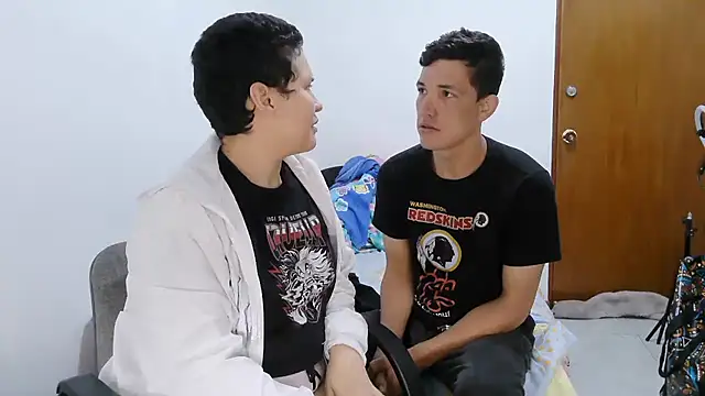 luxandracon23 - Luxandracon23's free webcam - UK Sex Cams