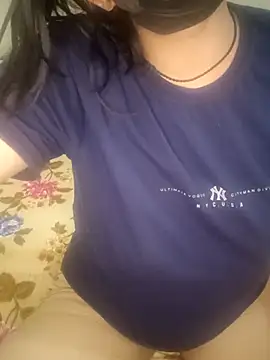 Webcam Model (sexysiya11)  is live.Free join now!