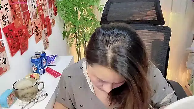 newoneto - NEWONETO's free webcam - UK Sex Cams