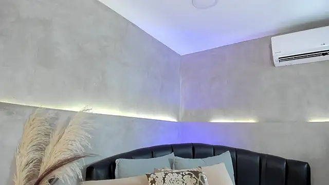 nicol_lopez_1 - Nicol_Lopez_1's free webcam