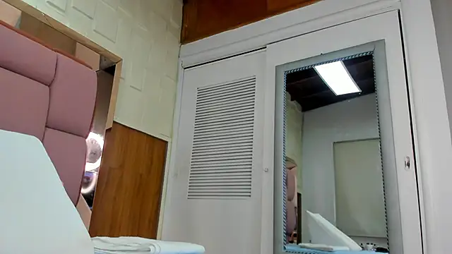 sophiaarenas - Sophiaarenas's free webcam - UK Sex Cams