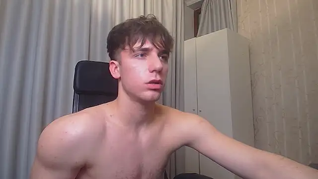 kellenwest - KellenWest's free webcam - UK Sex Cams