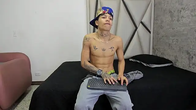 dogan_renzo0 (M twink) - hard cock