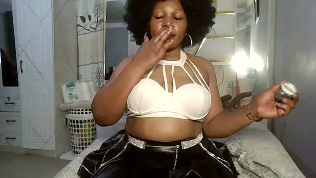 SexyyNana