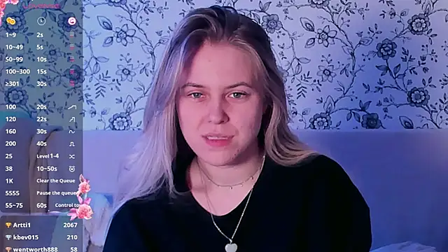 AngelAnty from StripChat is Freechat