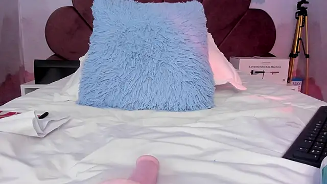 carohorny4u - Carohorny4u's free webcam - UK Sex Cams