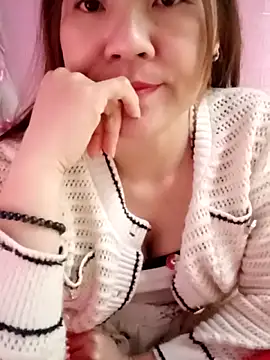 lily-ross22 - Lily-ross22's free webcam - UK Sex Cams