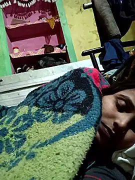 Webcam Model (Pooja_hote)  is live.Free join now!