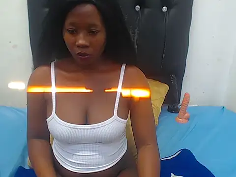 petitediamondxxx - PetiteDiamondxxX's free webcam - UK Sex Cams