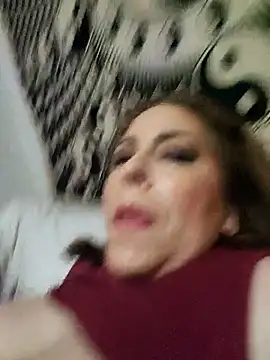 queenbz1979 - Queenbz1979's free webcam - UK Sex Cams