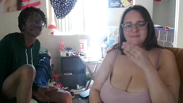 kassiestars Live Webcam on Stripchat