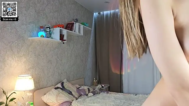 annyiblue (F teen) - Sensual oil show: