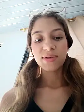 Webcam Model (Vanneskk)  is live.Free join now!