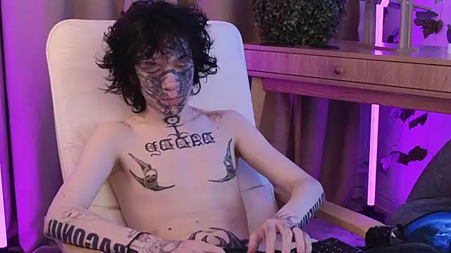 em0_b0y - Em0_b0y's free webcam - UK Sex Cams