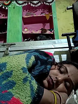 Webcam Model (Pooja_hote)  is live.Free join now!