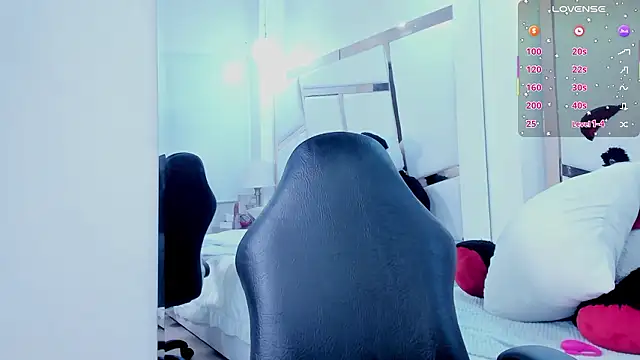 tatikanyx - Tatikanyx's free webcam - UK Sex Cams