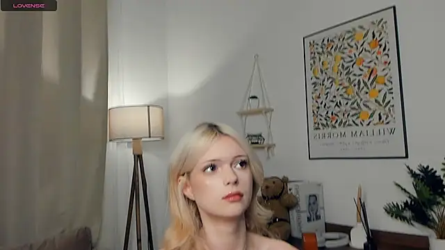 lauremestler - LaureMestler's free webcam