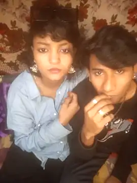 freakingromance - Freakingromance's free webcam