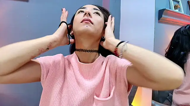 ambaroishi__ - AmbarOishi__'s free webcam - UK Sex Cams